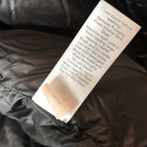 BNWT Athleta Lofty Down Jacket Black - Picture 13 of 15